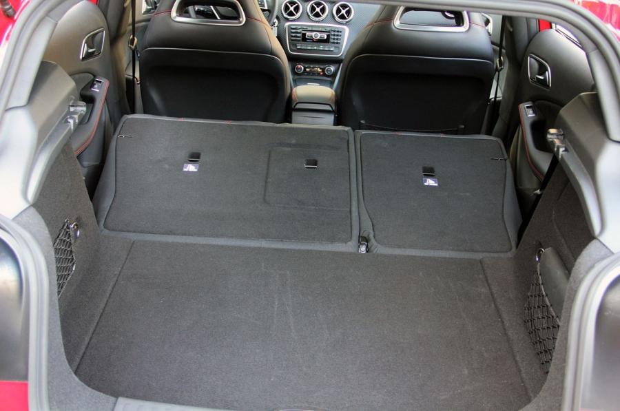  Mercedes-Benz A-Class 2012 года  (фото 7 из 78)